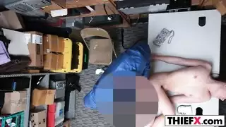 مطلقة بلباس الشيعة الاسود