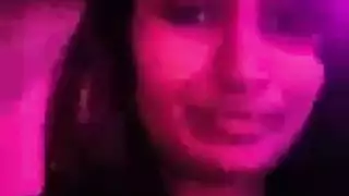 عاهرة شرج شقراء ساخنة تُدك من الخلف