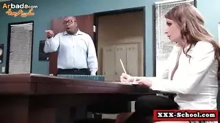 معلم ينيك تلميذته العذراء