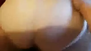 علاقة جنسية جماعية جامحة للعاهرة الأوروبية تنتهي بالقذف داخلها