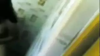 الحلوة المعدمة تأخذ نيك وجه عنيف