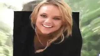 أليكسيس مونرو تتعرض لإيلاج عنيف بآلة جنس