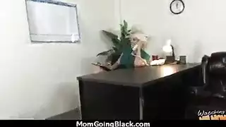 ليبية ومصري