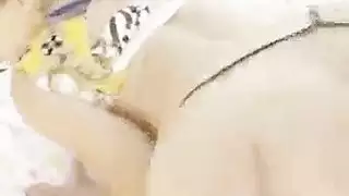 ممارس جنس على أريكة