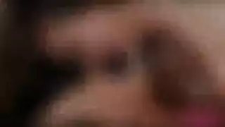 كبيرة مع سود في غابة