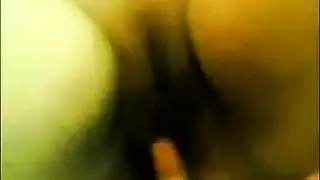 بنات بتتماك تحت التهديد