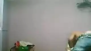 عربي ينيك اخته الأرملة ويصوّرها