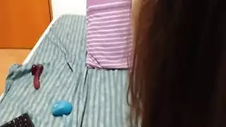 مراهقة قذرة تحب الجنس مع قضيب كبير