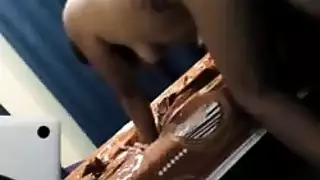 سكسً مصري رجل كبير ينيك صحبت مراتو قدمها