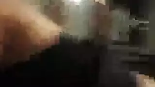 قضيب أملس يركب العاهرات الجامحات