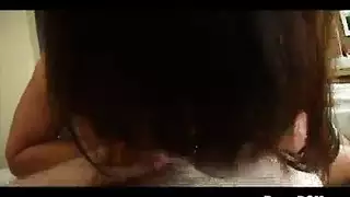 فتح طيز بنت اول مرة وتصرخ بعنف
