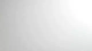 جلسة جماعية للمراهقة: غريب موهوب يمارس الجنس معها في علاقة رباعية صريحة