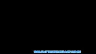 رجل ممتلئ يقدم شرجًا قاسيًا لأخته المنحنية