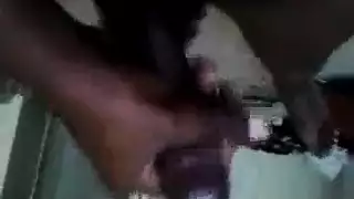 خيال جنسي فموي صريح مع شاب ضخم