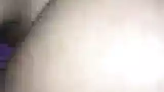 مشهد كايلي جاكسون الإباحي: شقراء جائعة تمص قضيبًا أسود