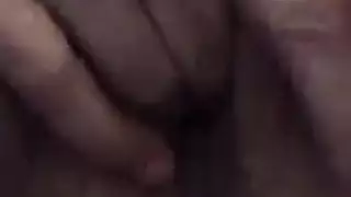 تعليم البن من قيل الأم والخوة