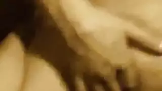 شاهده يضرب بقوة جلسة وضعية كلب خشنة