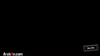 جوني ينيكك زوجة أخوه