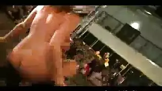 مص حلمات شباب