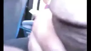 في الباص حكاكي من كدام ياباني