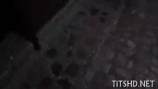 خيانة الزوجة بيده فيديو استمناء شديد