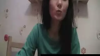 قضيبان وفتاة واحدة: فم ومهبل يملآن في وقت واحد