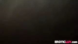 حركة مثلية مثيرة قبل أخذ قضيب سميك معًا
