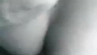 منقبة تشلح حجابها