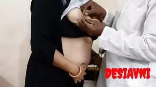 شجار الإنترنت يجعل ديسي أفني تتوسل لضرب مهبل قاسي