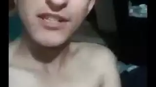 مهارات حلق عميق في جنس عربي جماعي