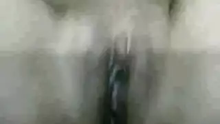 ترضي العربي بوسها عن قرب