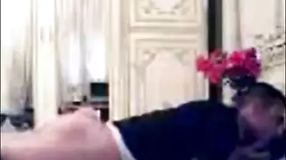 إباحية عربية محلية الصنع: صديقة هاوية تُدَق