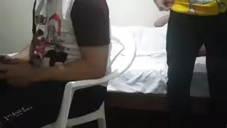 سرقة المتعة: جنس مثار مع زوجة صديقي المقرب