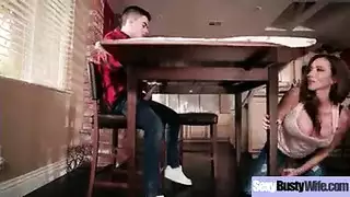 استسلام زوجة الاب للابن ممحون