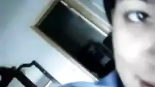 عاهرة البلدة تُداعب في المركبة من قبل رجل عشوائي فيديو إباحي