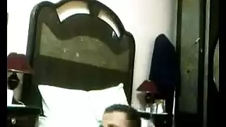 العاهرة العربية الكبيرة تحب الجميع الحلق القاسي