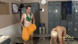 سكس نيك فتاة تنيك وتقضف