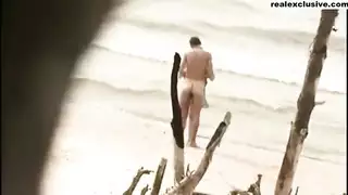 نجوم البورن يمارسون الجنس علناً على الشاطئ الساحلي