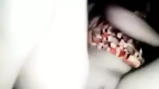 تضع شيئ في الشرج