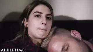 القبلات مرأة و رجل