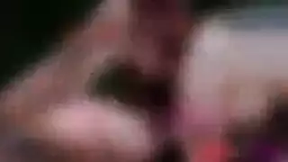 الشقراء الساخنة بايبر تأخذ ثلاثة أعضاء ذكورية في جلسة جنس جماعي