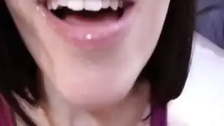 هذه الفتاة تريدها خشنة جلسة جماع مباشرة