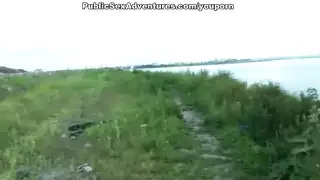 مرات أبوه تخفى اعجابها
