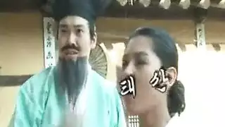 ثلاثية آسيوية ساخنة: نيك متواصل في الطبيعة والمنزل