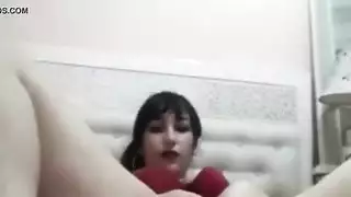 صبية صغيرة نروح عشيقها يصورها ببيتو
