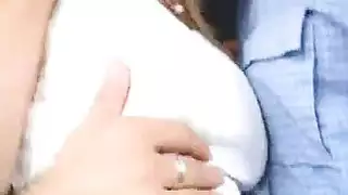 مرات عمني تريد راي في ثوبها