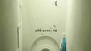 الجد ينيك ويمص البزاز