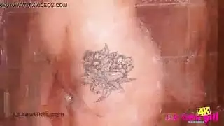 شعر مصبوغ نائب الرئيس الآسيوية الجنس عرقي