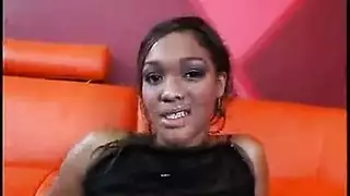 سكس نجلاء المشمع