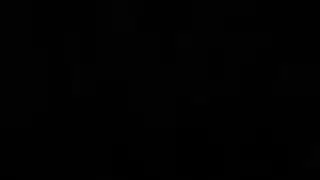 فرج ناضج يقطر مغطى على الشقراء الصغيرة